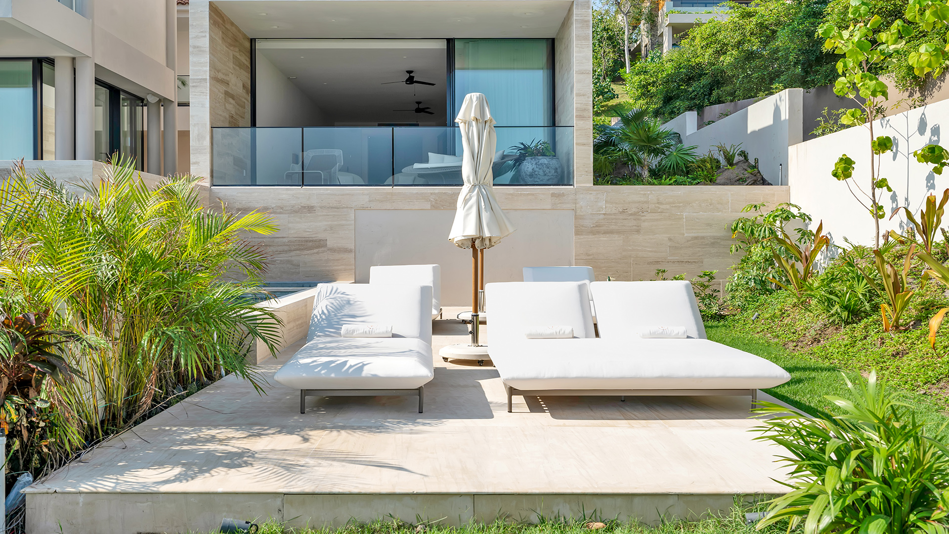 Luxury Rentals Punta Mita Ocean Front Iyari 2 -10.jpg